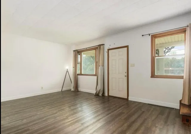 Photo 3 of Single family home for sale at 1992 Harrisburg Pike, Grove City, OH 43123 | MLS# 226034899 | Listing updated on 2026-09-21