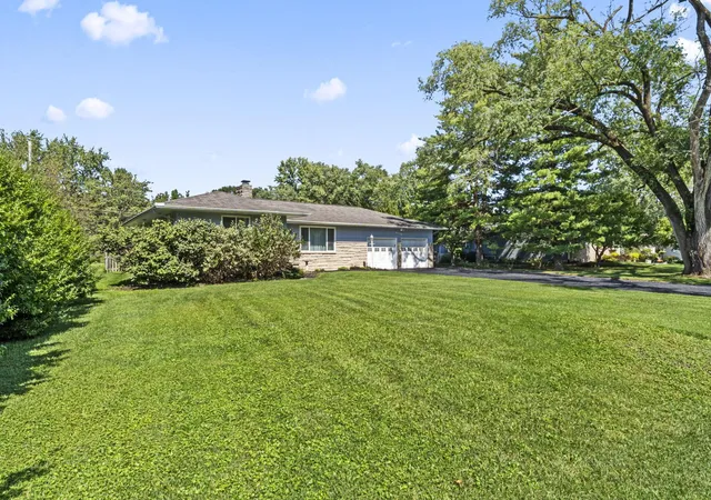 Photo 3 of Single family home for sale at 6599 Charles Rd, Westerville, OH 43082 | MLS# 226035411 | Listing updated on 2026-09-28