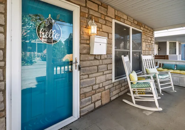 Photo 4 of Single family home for sale at 38 Hawkes Ave, Columbus, OH 43222 | MLS# 226035152 | Listing updated on 2026-10-10