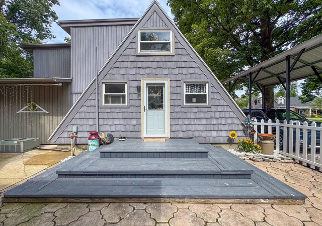 Photo 2 of Single family home for sale at 10731 Piqua Dr, Huntsville, OH 43324 | MLS# 226034914 | Listing updated on 2026-09-27