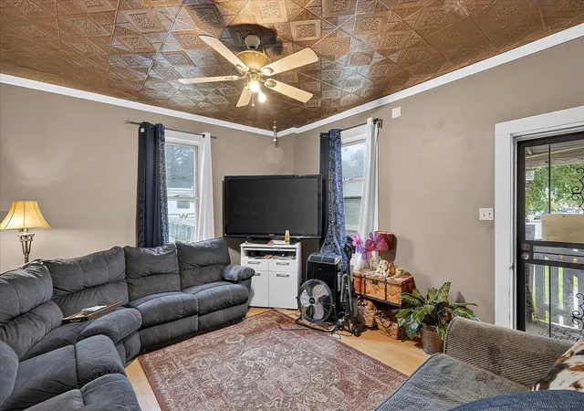 Photo 3 of Single family home for sale at 636 W Market St, Washington Court House, OH 43160 | MLS# 226034920 | Listing updated on 2026-09-24