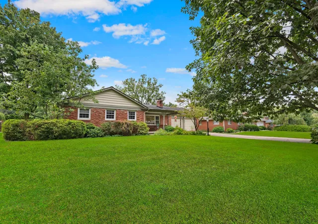 Photo 1 of Single family home for sale at 435 Schreyer Pl E, Columbus, OH 43214 | MLS# 226035542 | Listing updated on 2026-09-21
