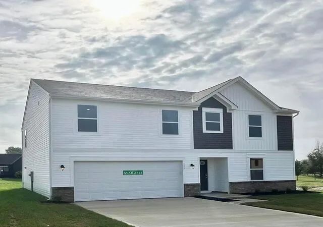 Photo 3 of Single family home for sale at 333 Kendall St, Bellefontaine, OH 43311 | MLS# 226034929 | Listing updated on 2026-10-06
