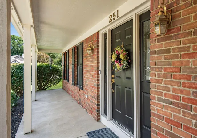 Photo 3 of Single family home for sale at 251 Hopewell Ct, Powell, OH 43065 | MLS# 226034932 | Listing updated on 2026-09-29