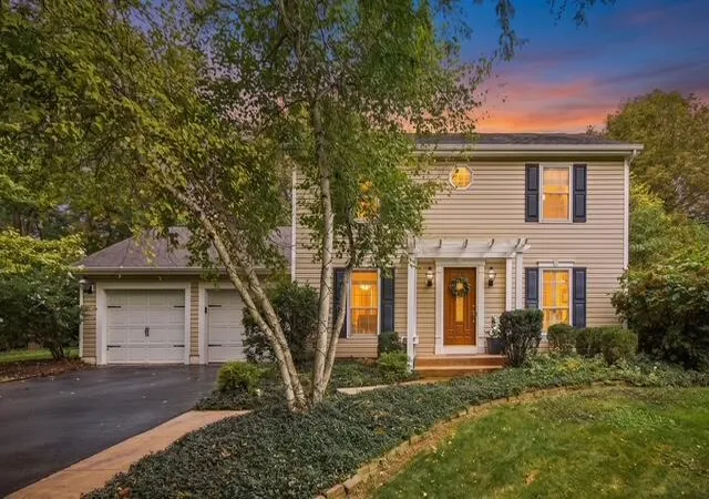 Single family home for sale at 3824 Aqueduct Ct, Columbus, OH 43221 | MLS# 226035040