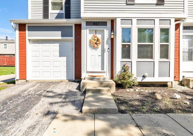 Photo 2 of Condo for sale at 867 Pineway Dr, Columbus, OH 43085 | MLS# 226034936 | Listing updated on 2026-10-02