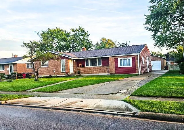 Single family home for sale at 2615 Kingston Ave, Grove City, OH 43123 | MLS# 226034938 | Listing updated on 2026-09-24