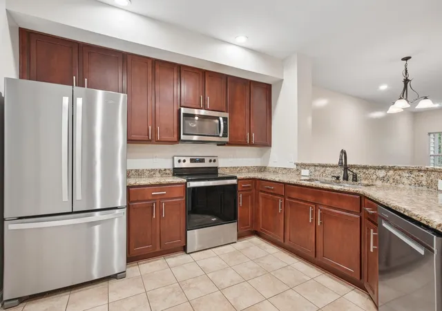 Photo 4 of Condo for sale at 5442 Nottinghamshire Ln, Westerville, OH 43081 | MLS# 226036358 | Listing updated on 2026-09-24