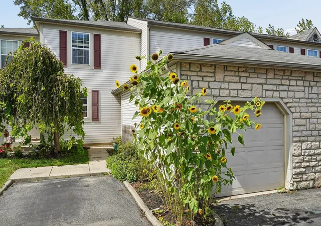 Photo 2 of Condo for sale at 187 Macdougall Ln, Blacklick, OH 43004 | MLS# 226035462 | Listing updated on 2026-10-02