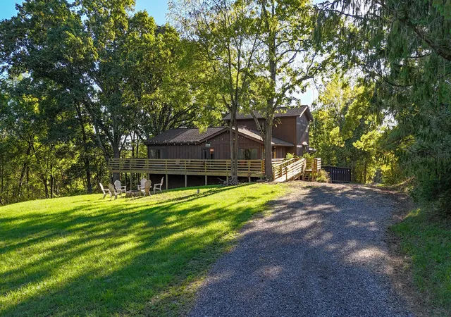 Photo 4 of Single family home for sale at 3580 Savage Hl Rd SE, Lancaster, OH 43130 | MLS# 226034950 | Listing updated on 2026-10-02