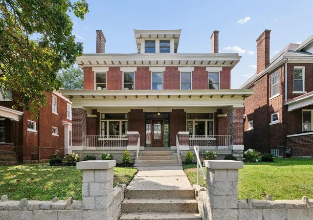 Photo 3 of Single family home for sale at 659 Linwood Ave, Columbus, OH 43205 | MLS# 226034963 | Listing updated on 2026-10-03