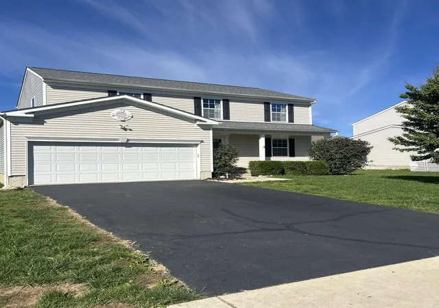 Photo 1 of Single family home for sale at 19 Hawthorne Dr, Ashville, OH 43103 | MLS# 226036365 | Listing updated on 2026-09-25