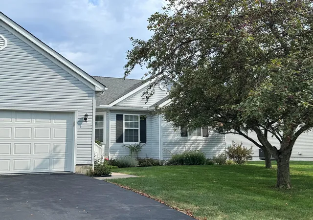 Photo 1 of Single family home for sale at 1610 Sapphire Dr, Grove City, OH 43123 | MLS# 226034962 | Listing updated on 2026-10-01