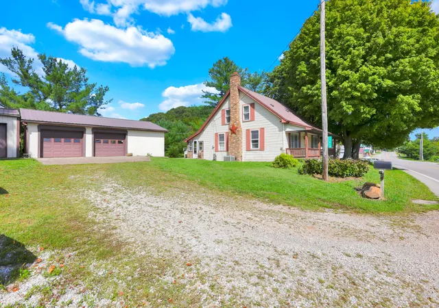 Photo 1 of Single family home for sale at 19460 State Route 180, Laurelville, OH 43135 | MLS# 226035112 | Listing updated on 2026-09-16