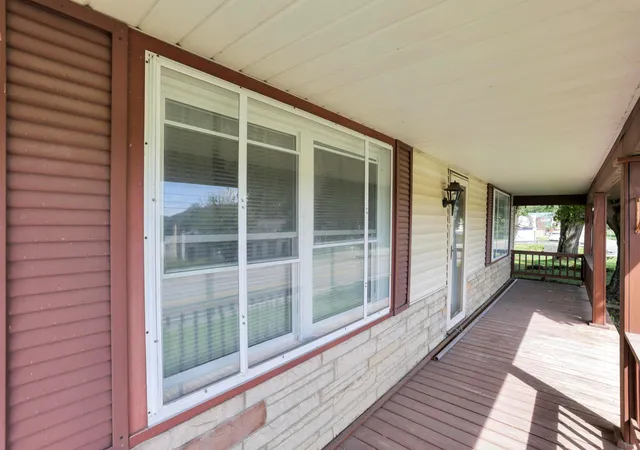 Photo 4 of Single family home for sale at 19460 State Route 180, Laurelville, OH 43135 | MLS# 226035112 | Listing updated on 2026-09-16