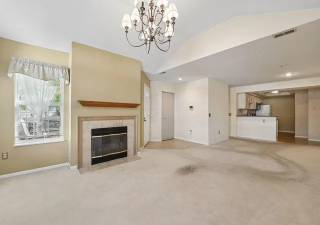 Photo 3 of Condo for sale at 6724 Red Sunset Pl, Columbus, OH 43213 | MLS# 226035403 | Listing updated on 2026-09-17