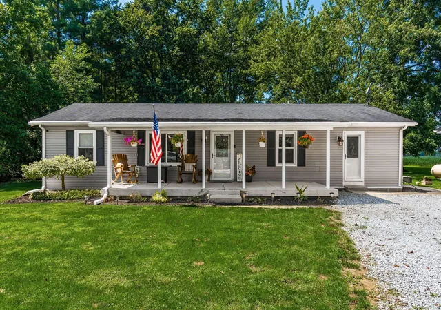 Photo 2 of Single family home for sale at 842 County Rd 170, Marengo, OH 43334 | MLS# 226035080 | Listing updated on 2026-09-21