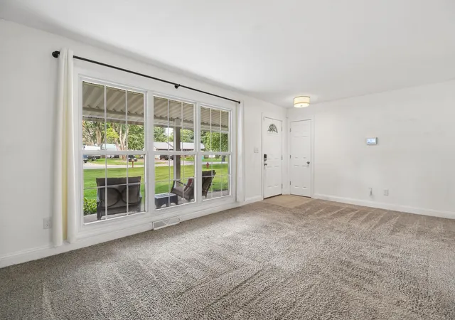 Photo 4 of Single family home for sale at 43 3rd Avenue SW, Etna, OH 43062 | MLS# 226035418 | Listing updated on 2026-10-06