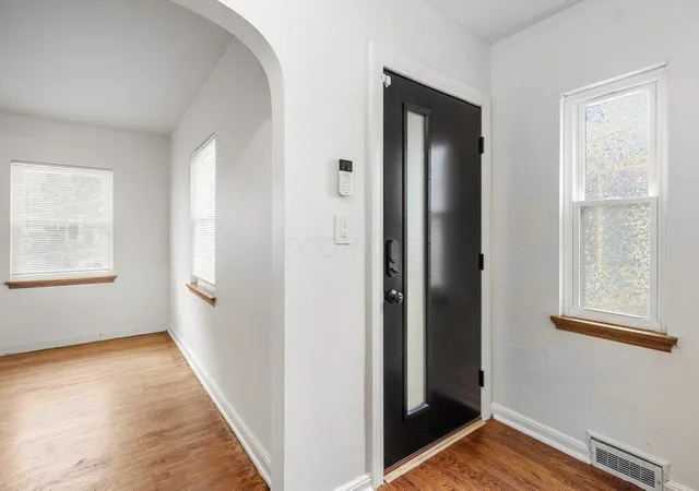 Photo 2 of Single family home for sale at 936 Lilley Ave, Columbus, OH 43206 | MLS# 226035501 | Listing updated on 2026-10-08