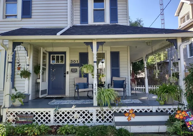 Photo 3 of Single family home for sale at 301 Belmont St, Marion, OH 43302 | MLS# 226035130 | Listing updated on 2026-10-04