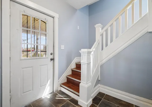 Photo 3 of Single family home for sale at 1677 Genessee Ave, Columbus, OH 43211 | MLS# 226035033 | Listing updated on 2026-10-05