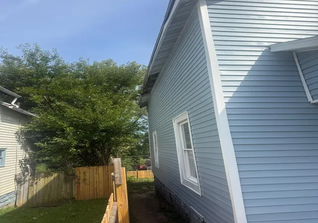 Photo 2 of Single family home for sale at 1602 Prospect St, Springfield, OH 45503 | MLS# 226035014 | Listing updated on 2026-10-08