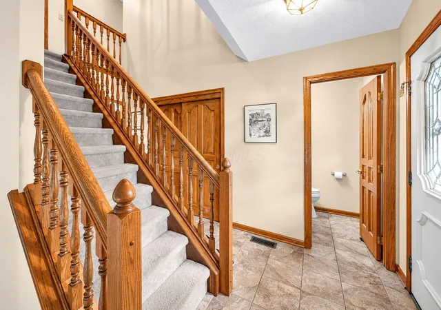 Photo 3 of Single family home for sale at 1108 Black Gold Pl, Columbus, OH 43230 | MLS# 226035949 | Listing updated on 2026-10-04