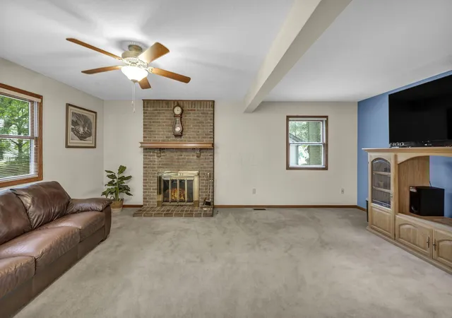 Photo 3 of Single family home for sale at 1108 Black Gold Pl, Columbus, OH 43230 | MLS# 226035949 | Listing updated on 2026-10-04