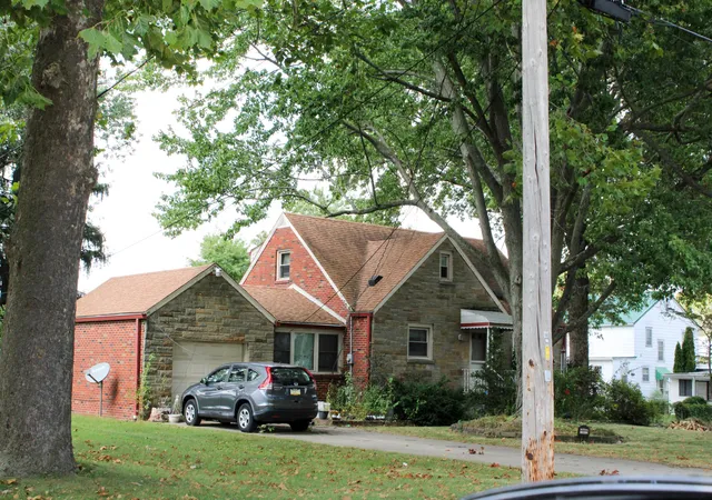 Photo 2 of Sale Pending at 11 W Maxwell Dr, Shelby, OH 44875 | MLS# 226035037 | Listing updated on 2026-09-29