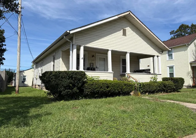 Photo 3 of Multi family home for sale at 1429 W Fair Ave, Lancaster, OH 43130 | MLS# 226035023 | Listing updated on 2026-09-14