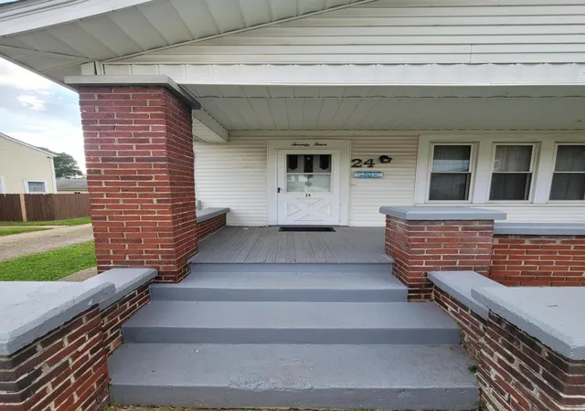 Photo 2 of Single family home for sale at 24 N Hazelwood Ave, Newark, OH 43055 | MLS# 226035030 | Listing updated on 2026-09-14