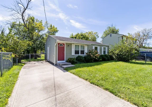 Photo 1 of Single family home for sale at 3515 Central Ave, Urbancrest, OH 43123 | MLS# 226036815 | Listing updated on 2026-10-25