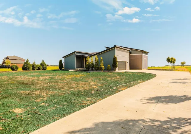 Photo 2 of Single family home for sale at 15680 Matville Rd, Orient, OH 43146 | MLS# 226035096 | Listing updated on 2026-09-19