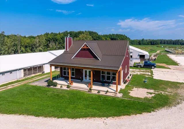 Photo 3 of Single family home for sale at 6642 Bennington Chapel Rd, Centerburg, OH 43011 | MLS# 226035061 | Listing updated on 2026-09-15