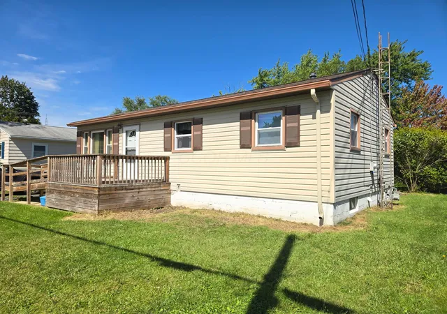 Photo 3 of Sale Pending at 719 Roanoke St, Crestline, OH 44827 | MLS# 226035046 | Listing updated on 2026-09-18