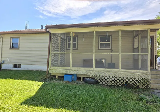 Photo 3 of Sale Pending at 719 Roanoke St, Crestline, OH 44827 | MLS# 226035046 | Listing updated on 2026-09-18