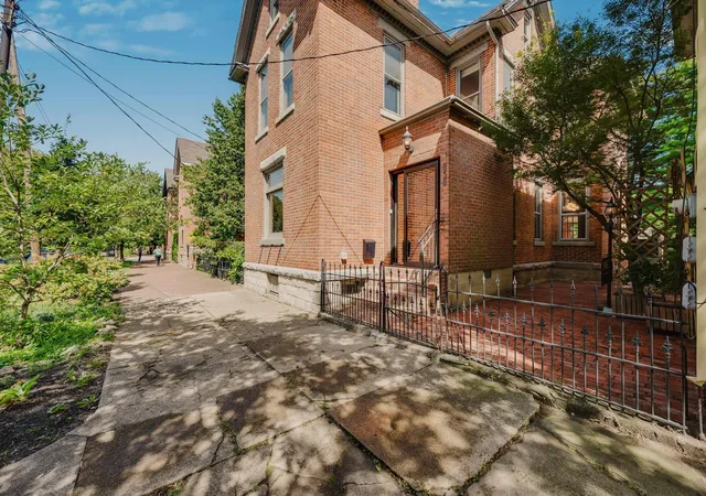 Photo 2 of Single family home for sale at 836 Mohawk St, Columbus, OH 43206 | MLS# 226035219 | Listing updated on 2026-10-07