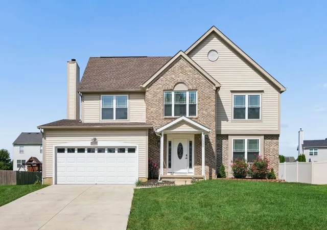 Photo 1 of Single family home for sale at 12335 Thoroughbred Dr, Pickerington, OH 43147 | MLS# 226035573 | Listing updated on 2026-10-07