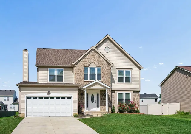 Photo 2 of Single family home for sale at 12335 Thoroughbred Dr, Pickerington, OH 43147 | MLS# 226035573 | Listing updated on 2026-10-07