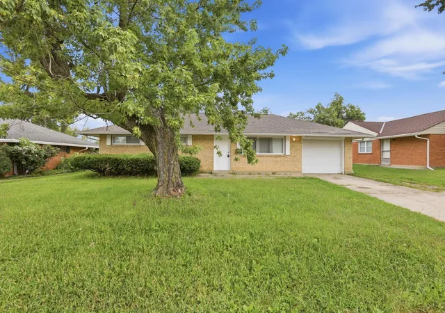 Photo 1 of Single family home for sale at 6404 E Livingston Ave, Reynoldsburg, OH 43068 | MLS# 226036211 | Listing updated on 2026-09-23