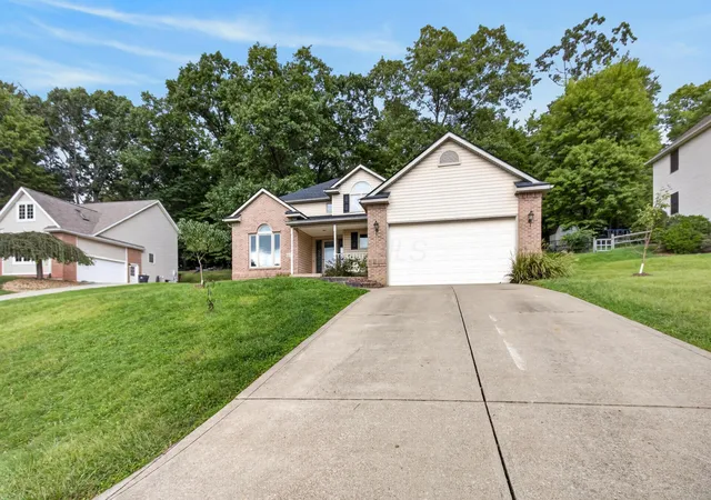Photo 2 of Single family home for sale at 672 Alpine Cir, Heath, OH 43056 | MLS# 226035074 | Listing updated on 2026-10-08