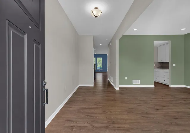 Photo 3 of Single family home for sale at 10934 Bellflower Dr, Plain City, OH 43064 | MLS# 226035236 | Listing updated on 2026-09-28