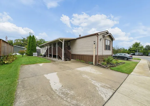 Photo 3 of Sale Pending at 58 Birch Row Dr, Delaware, OH 43015 | MLS# 226035149 | Listing updated on 2026-10-07