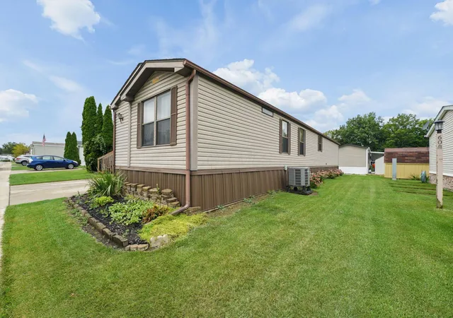 Photo 4 of Sale Pending at 58 Birch Row Dr, Delaware, OH 43015 | MLS# 226035149 | Listing updated on 2026-10-07