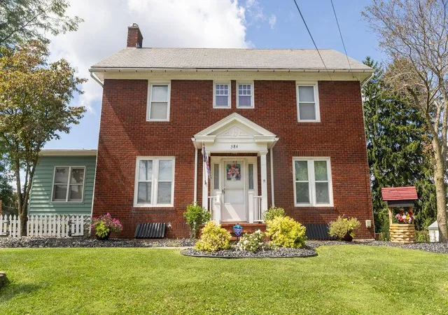 Single family home for sale at 384 Sturges Ave, Mansfield, OH 44903 | MLS# 226035092