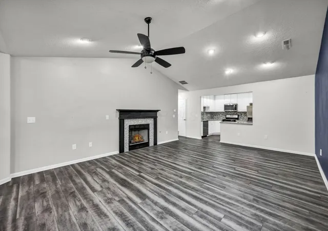 Listing Photo 5 - Condo for sale in building located at 1389 Underwood Farms Blvd, Columbus, OH 43230