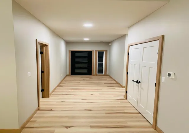 Listing Photo 2 - Condo for sale in building located at 100 Roanoke St, Mount Vernon, OH 43050