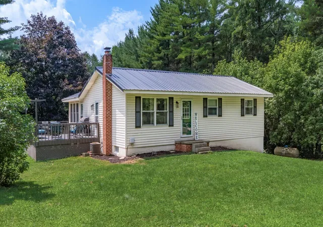 Photo 1 of Single family home for sale at 4280 Red Bud Rd, Dresden, OH 43821 | MLS# 226035097 | Listing updated on 2026-09-28