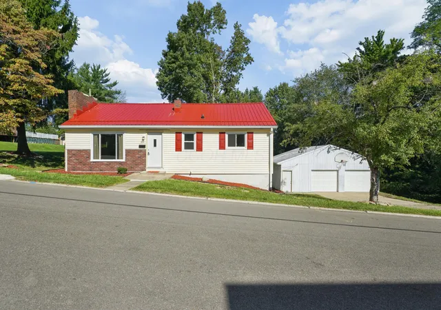 Photo 2 of Single family home for sale at 309 Park Ave, New Lexington, OH 43764 | MLS# 226035185 | Listing updated on 2026-09-22