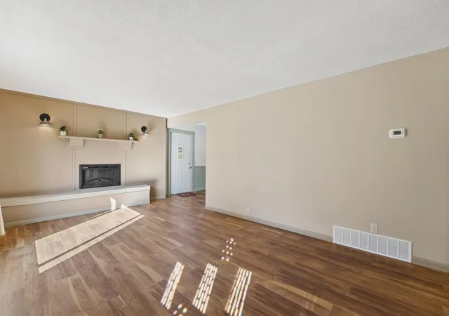 Photo 4 of Single family home for sale at 309 Park Ave, New Lexington, OH 43764 | MLS# 226035185 | Listing updated on 2026-09-22